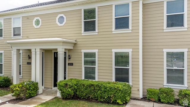view of townhome / multi-family property