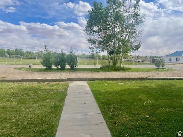 465 E Kings Ln, Green River, UT 84525 - view of yard featuring a rural view