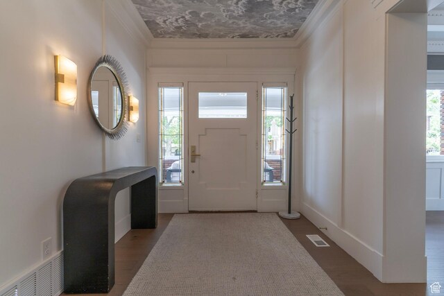 158 N State St, Salt Lake City, UT 84103 - entryway with ornamental molding
