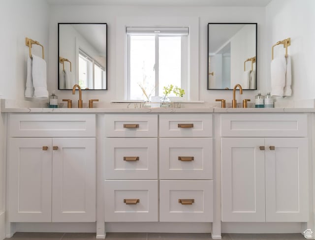 158 N State St, Salt Lake City, UT 84103 - bathroom featuring double vanity