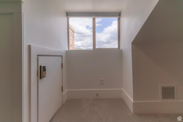 158 N State St, Salt Lake City, UT 84103 - interior space featuring carpet
