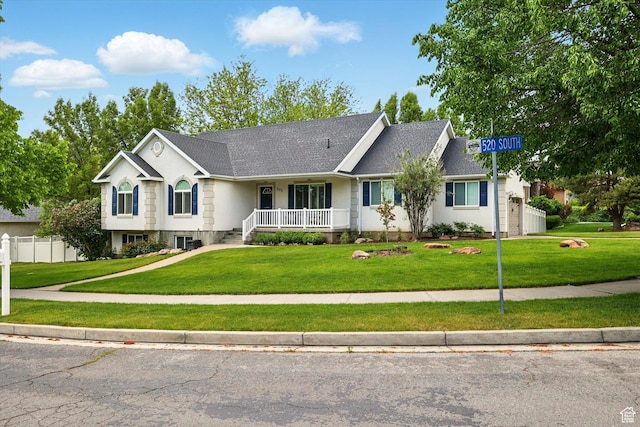 ranch-style house with a porch