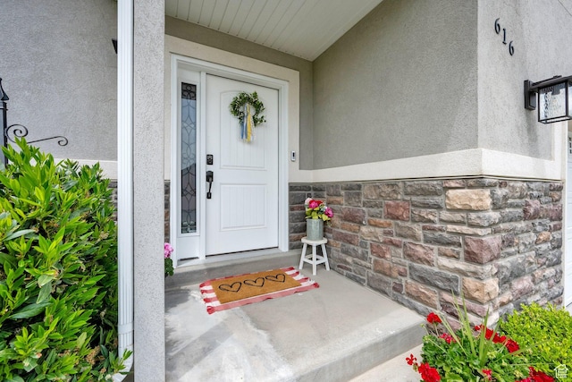 616 W Northlake Dr, Lehi, UT 84043 - entrance to property with stucco siding