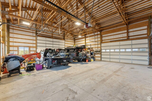 8819 Highfield Rd Unit 61, Park City, UT 84098 - garage featuring a garage door opener