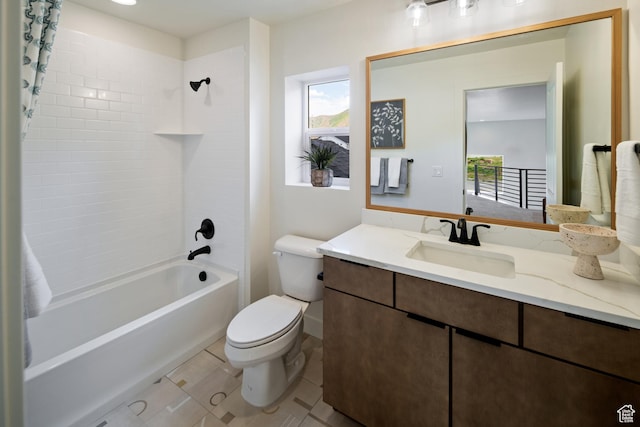 1015 W Sugar Maple Dr, Mapleton, UT 84664 - full bath featuring plenty of natural light, toilet, vanity, and shower / tub combo