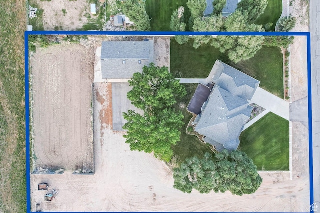 view of subject property featuring property parcel outlined