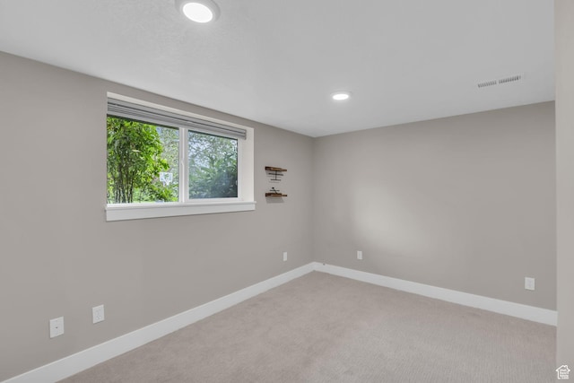 770 W 550 N, Clearfield, UT 84015 - carpeted spare room featuring baseboards and recessed lighting