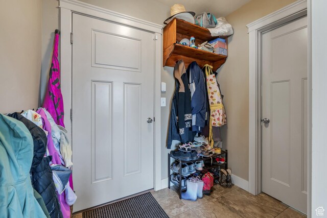 641 W 1450 S, Springville, UT 84663 - mudroom featuring baseboards