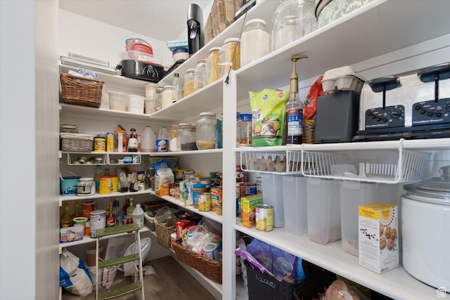 709 W 400 N, Mapleton, UT 84664 - view of pantry