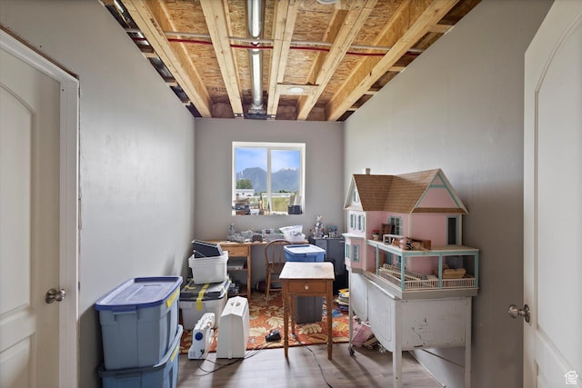 709 W 400 N, Mapleton, UT 84664 - misc room featuring wood finished floors