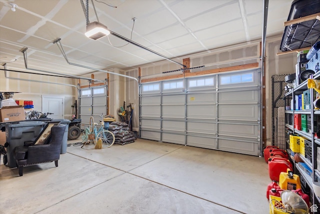 709 W 400 N, Mapleton, UT 84664 - garage featuring a garage door opener