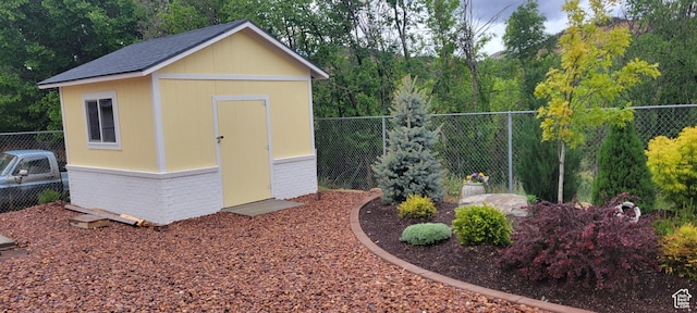 65 E 200 S, Orderville, UT 84758 - view of shed featuring a fenced backyard