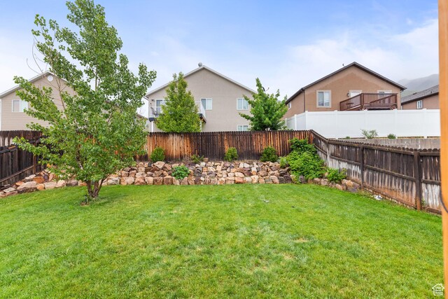 78 N Peach St E, Santaquin, UT 84655 - view of yard