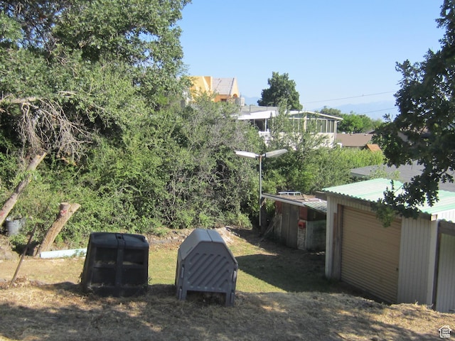 861 N 1100 E, Pleasant Grove, UT 84062 - view of yard with an outdoor structure