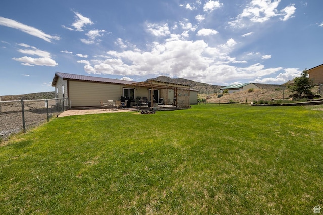 3820 W Main St, Vernal, UT 84078 - view of yard with a patio area