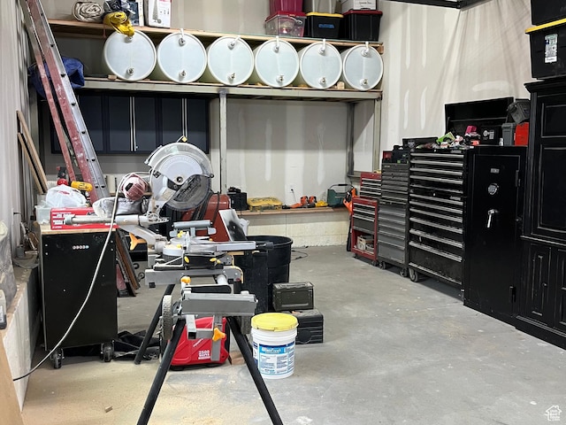 365 N 100 E, Ferron, UT 84523 - view of garage