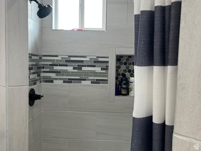 365 N 100 E, Ferron, UT 84523 - bathroom featuring a tile shower