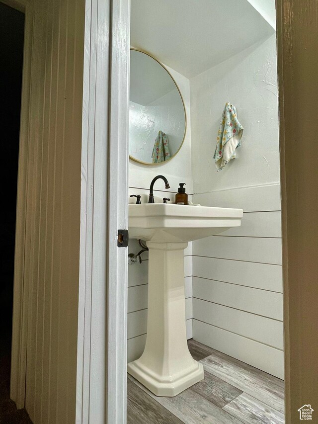 229 N 300 W, Salina, UT 84654 - bathroom with wood finished floors