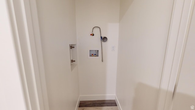 920 S 25 E # 18E, Cedar City, UT 84720 - clothes washing area featuring hookup for a washing machine, baseboards, and dark wood-type flooring