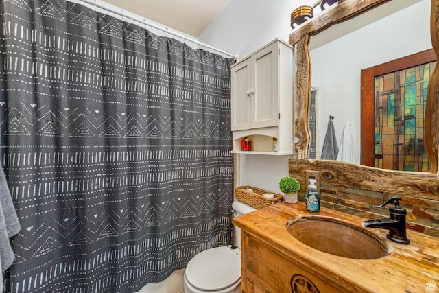 212 E 100 S, Payson, UT 84651 - bathroom featuring vanity, toilet, and a shower with shower curtain