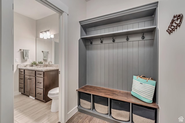 487 W 500 N, Mapleton, UT 84664 - mudroom with baseboards and light wood-type flooring