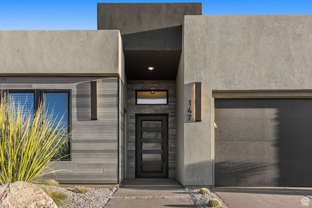 147 E Terrace Ln, Ivins, UT 84738 - property entrance with stucco siding