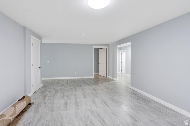 701 S Crooket Post Way W, Saratoga Springs, UT 84045 - spare room with baseboards