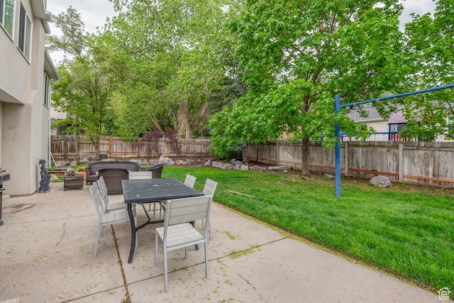 view of patio / terrace featuring outdoor dining space