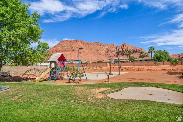 851 E Posado St, Ivins, UT 84738 - community jungle gym with a mountain view