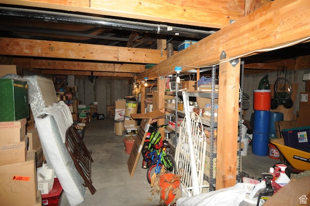 view of unfinished basement