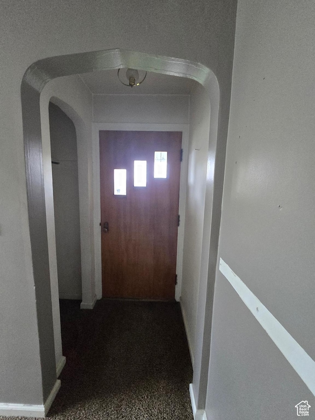 616 Jefferson St, Montpelier, ID 83254 - hall with arched walkways