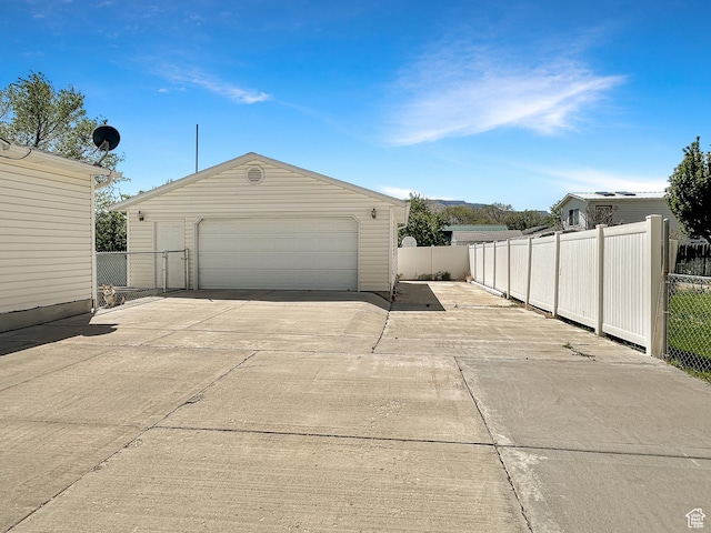 415 N Cedar Vw, Orangeville, UT 84537 - view of detached garage