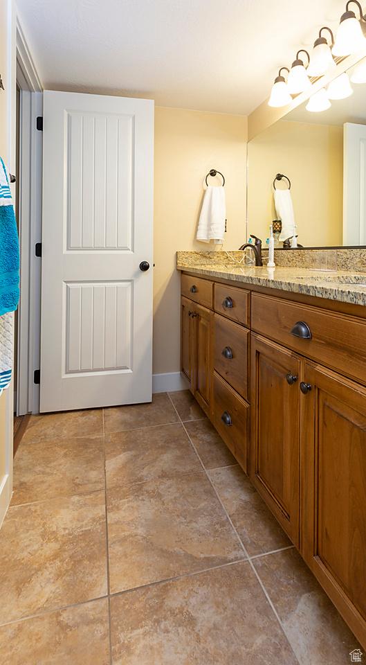 1136 S 4425 W, Cedar City, UT 84720 - bathroom featuring baseboards and vanity