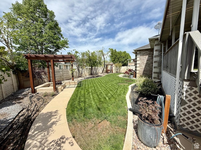 1367 N Brookhurst Cir, Centerville, UT 84014 - view of yard with a pergola