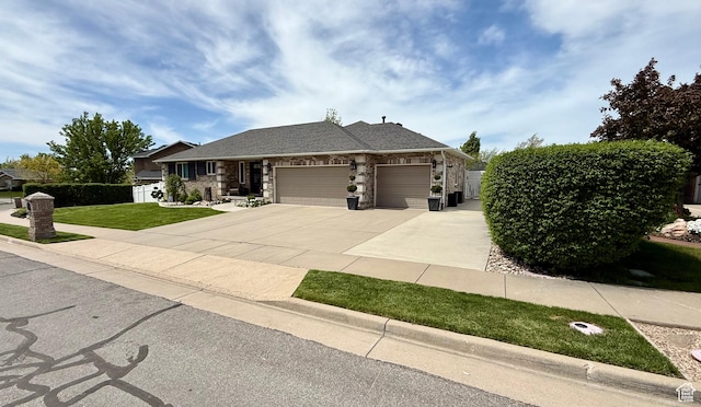 1367 N Brookhurst Cir, Centerville, UT 84014 - single story home featuring an attached garage, driveway, and a front lawn