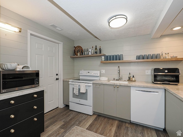 1367 N Brookhurst Cir, Centerville, UT 84014 - photo 45