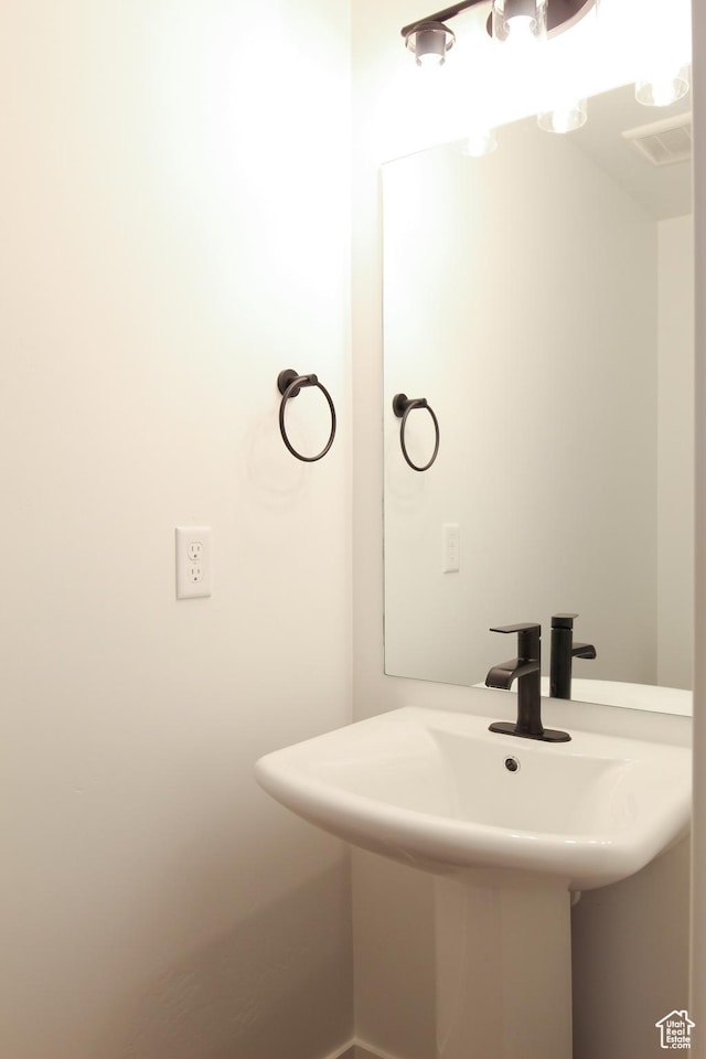 757 E 1250 S, Hyrum, UT 84319 - bathroom featuring a sink