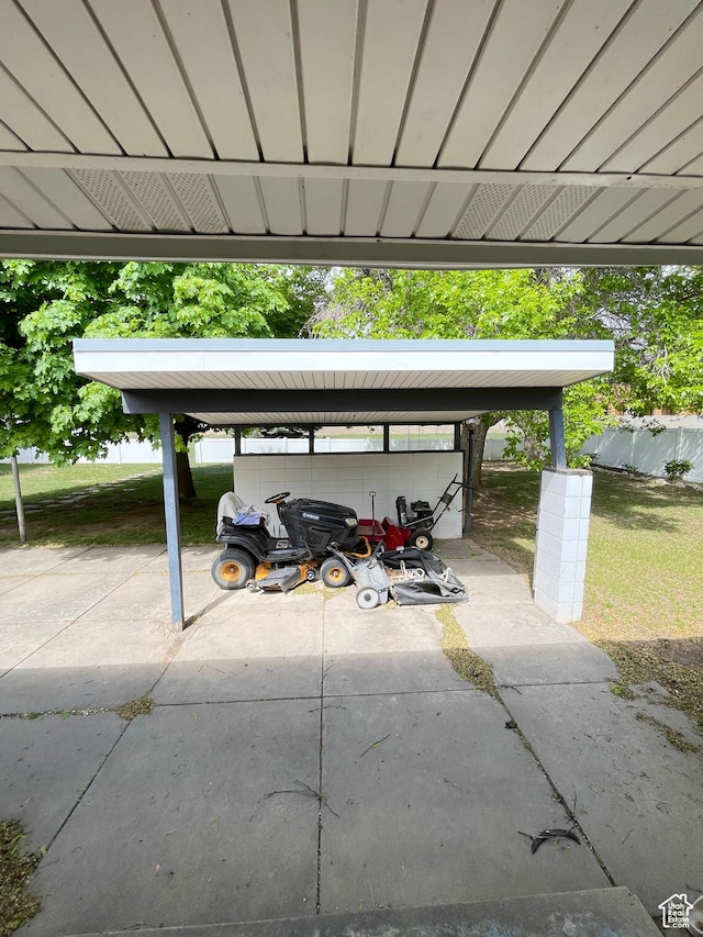 578 S 1500 W, Vernal, UT 84078 - view of car parking