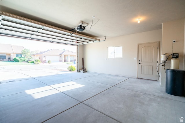 2710 W 410 N, Hurricane, UT 84737 - garage featuring a garage door opener