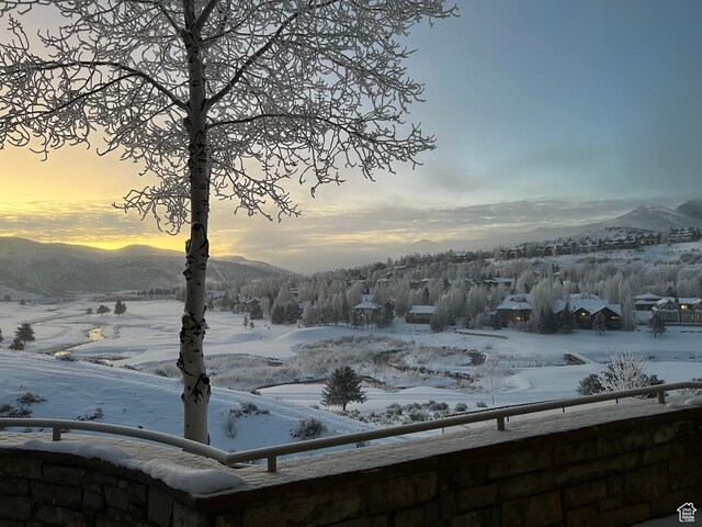 9266 Par Ct, Park City, UT 84098 - view of mountain background