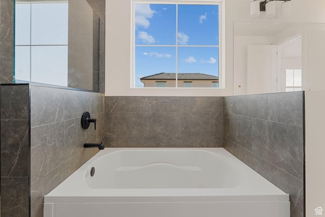 669 Juniper Hill Dr, St George, UT 84790 - full bath with a garden tub