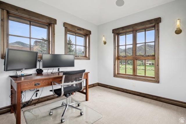 4891 Last Stand Dr, Snyderville, UT 84098 - carpeted office with baseboards