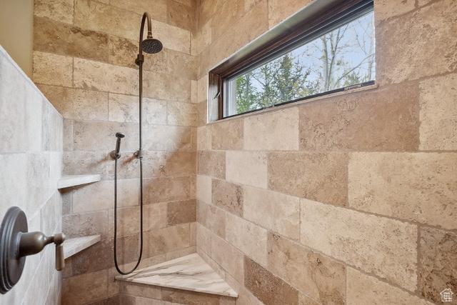4891 Last Stand Dr, Snyderville, UT 84098 - bathroom featuring a tile shower