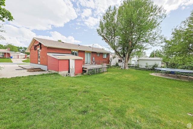 263 E 1350 N, Bountiful, UT 84010 - view of yard featuring a trampoline