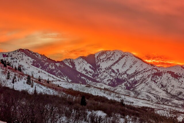 450 Crestview Dr, Summit Park, UT 84098 - view of mountain background