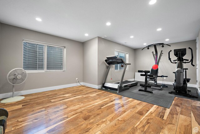 667 W Aspen Hills Blvd N, Saratoga Springs, UT 84045 - exercise room featuring wood finished floors, recessed lighting, and baseboards
