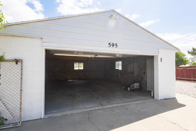 595 W Winchester St, Murray, UT 84123 - view of garage