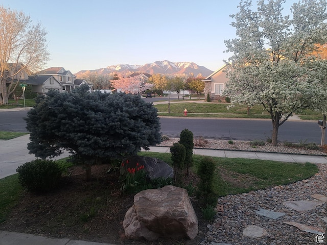 2763 N Hills Dr, Layton, UT 84040 - view of yard with a mountain view