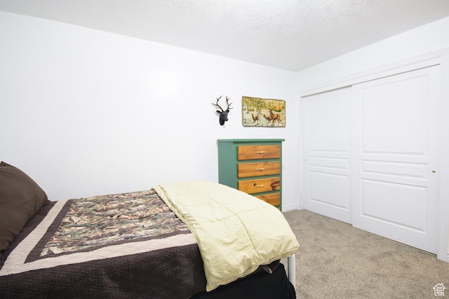 2763 N Hills Dr, Layton, UT 84040 - bedroom featuring light carpet and a closet