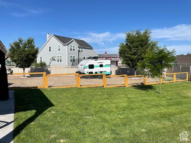 104 S Summer Breeze Ln W, Layton, UT 84041 - view of yard